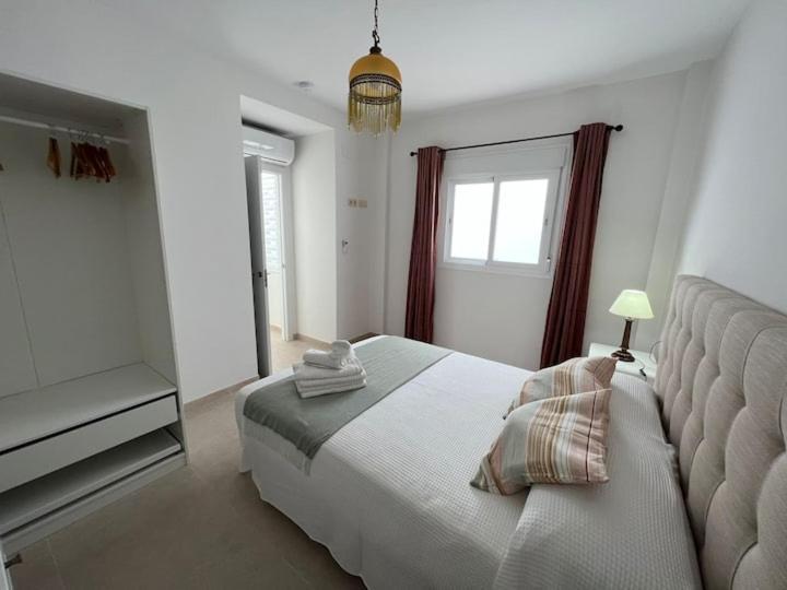 Apartamento La Canela Нерха Экстерьер фото