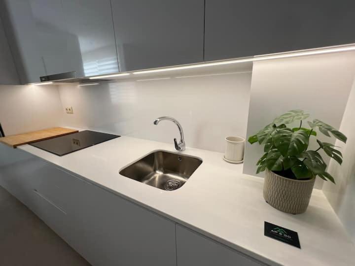 Apartamento La Canela Нерха Экстерьер фото